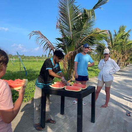Thoddoo Beach Holiday Buitenkant foto