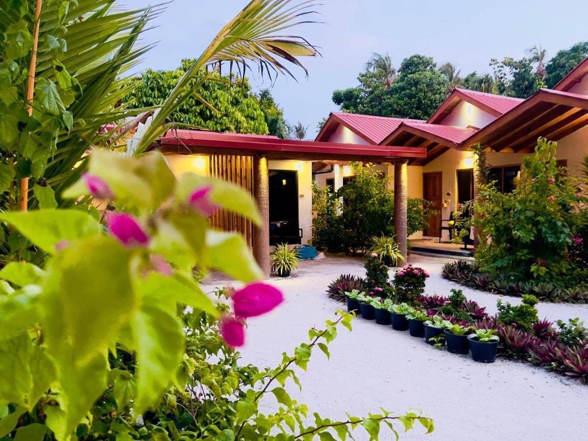 Thoddoo Beach Holiday Buitenkant foto