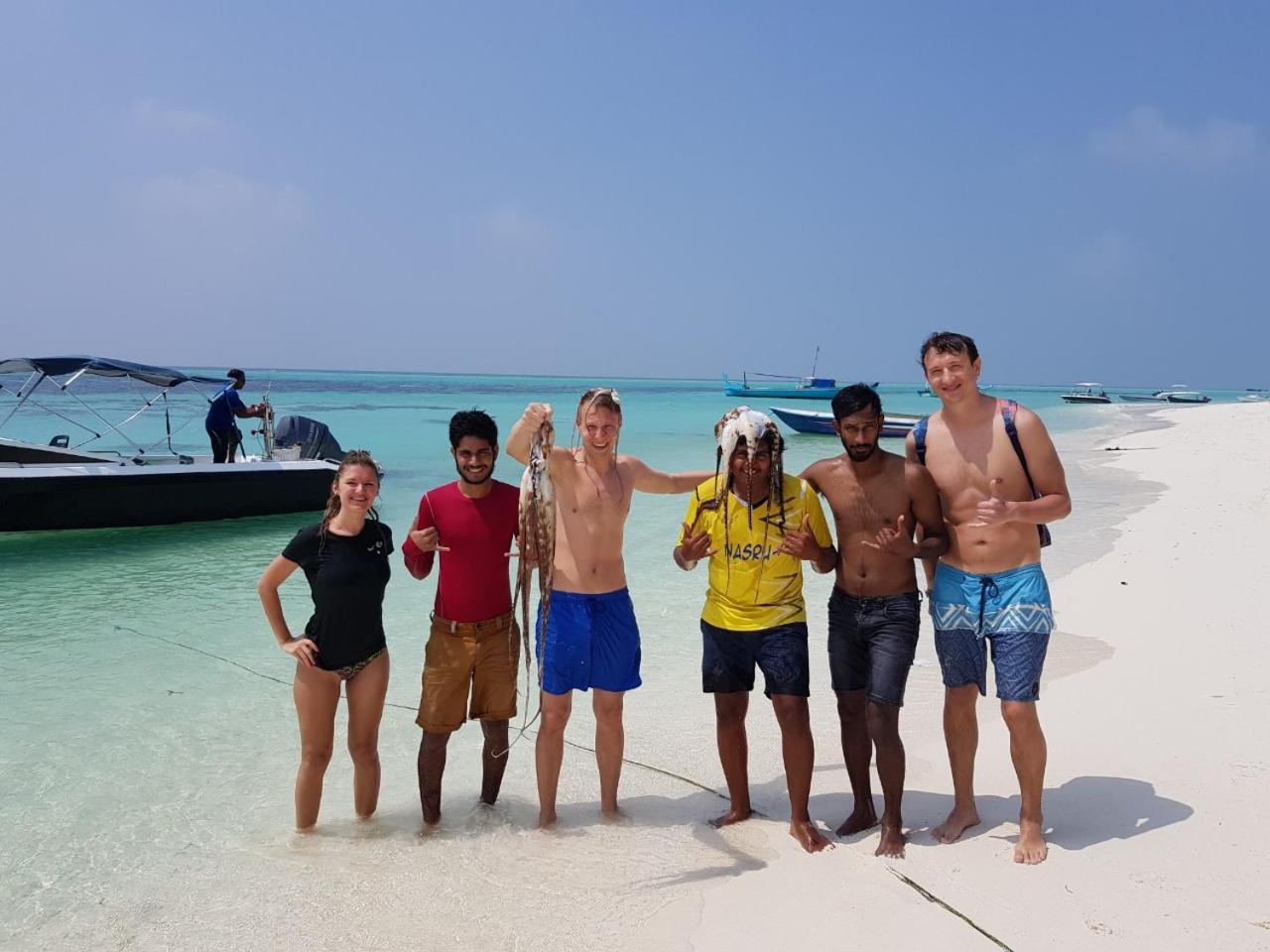 Thoddoo Beach Holiday Buitenkant foto